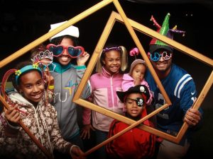 Alternative view of Puss-in-Booth